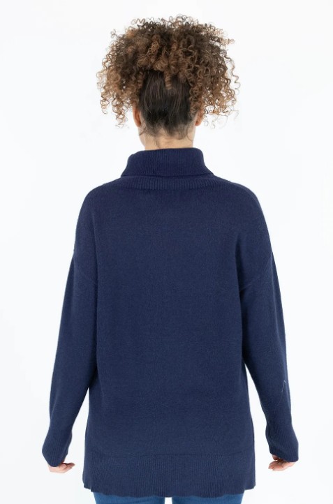 MAGLIONE A COLLO ALTO IN FILATO - immagine 3