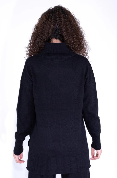 MAGLIONE A COLLO ALTO IN FILATO - immagine 6