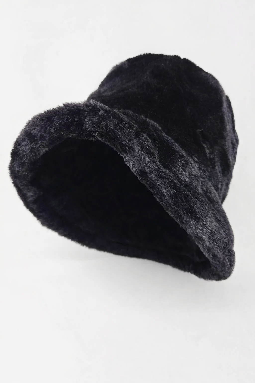CAPPELLO BUCKET IN ECOPELLICCIA