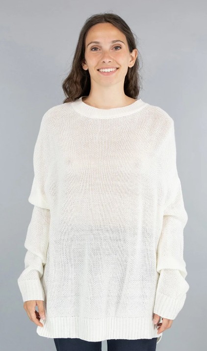 MAGLIONE CON SPACCHI LATERALI SUL FONDO